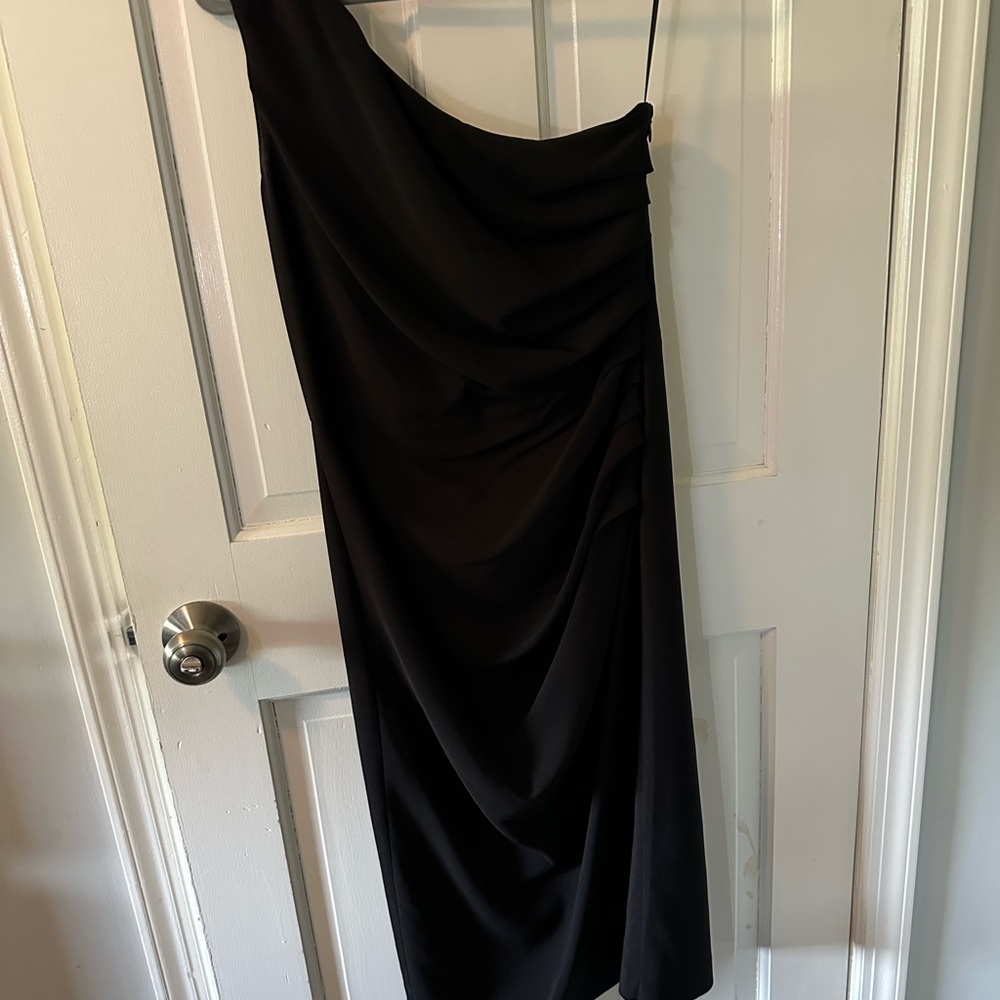 Dress the Population Black One-Shoulder Gown